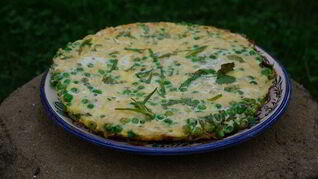 Фриттата с зеленым горошком и картофелем