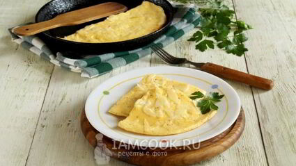 омлет на сметане на сковороде