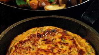 Омлет с грибами и сыром