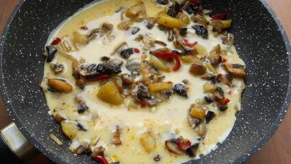 омлет с картофелем и грибами