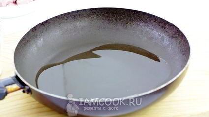 омлет с колбасой и сыром