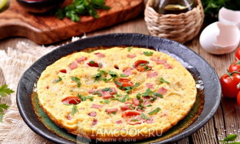 Рецепт омлет с колбасой в мультиварке