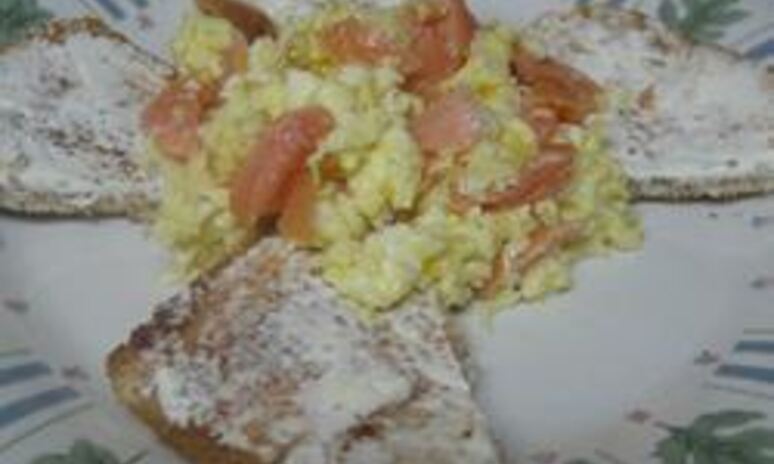 Рецепт омлет с красной рыбой