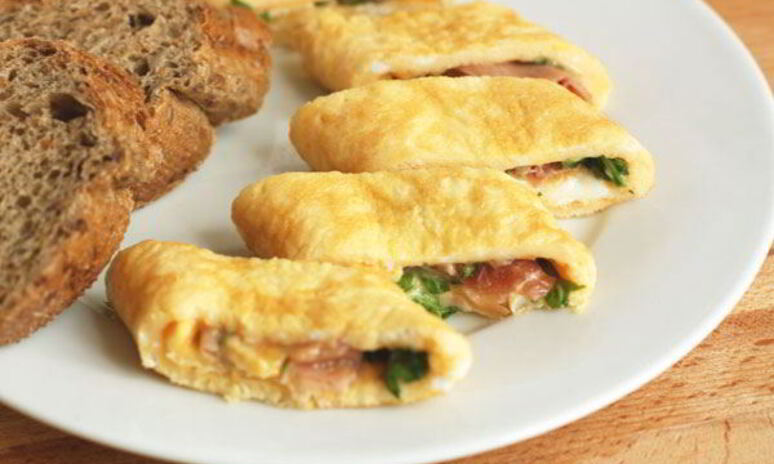 Рецепт омлет с ветчиной и рукколой