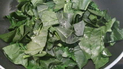 омлет со шпинатом и сыром