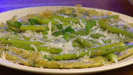 омлет со спаржей