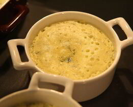 Омлет-суфле с петрушкой, укропом и тархуном