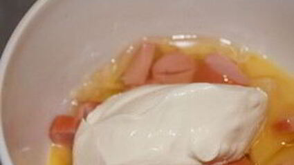 омлет в чашке в микроволновке