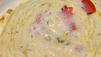 омлет в чашке в микроволновке