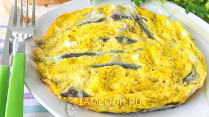 жареная мойва в омлете