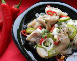 Острая закуска из свиных ножек