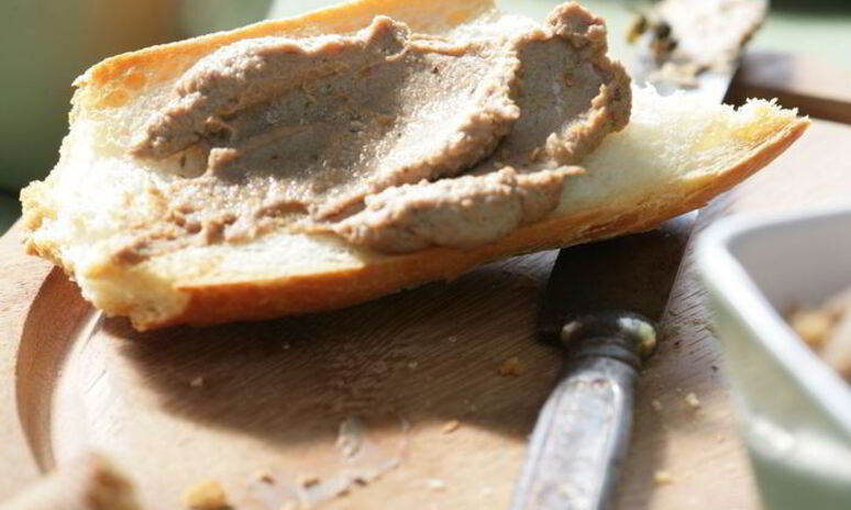 Рецепт паштет из куриной печени с яйцами и морковью