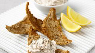 Паштет из сала с чесноком