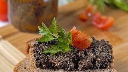 тапенад — паштет из оливок и маслин