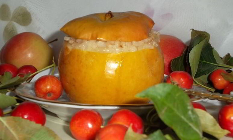 Рецепт печеные яблоки, фаршированные рисом
