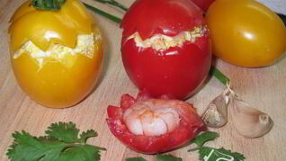 Помидоры с креветками