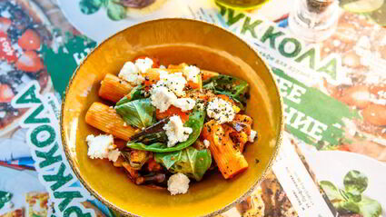 ригатони с печеным баклажаном и домашней рикоттой