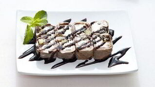 Банановые роллы в темном шоколаде