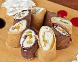 Блинные роллы с мармеладом