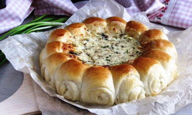 Рецепт булочки-роллы с грибным дип-соусом