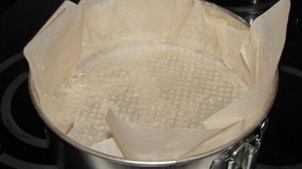 булочки-роллы с грибным дип-соусом