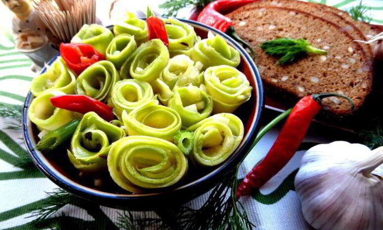 Рецепт маринованные роллы из молодых кабачков