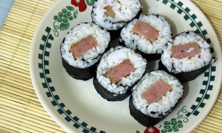 Рецепт роллы с колбасой