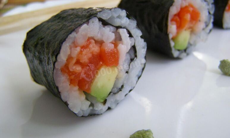Рецепт роллы с лососем