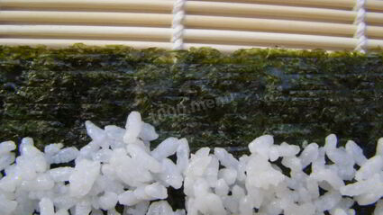 роллы с лососем