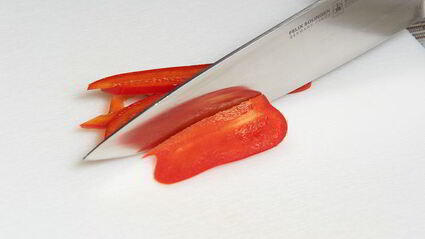 спринг-роллы с овощами и соусом