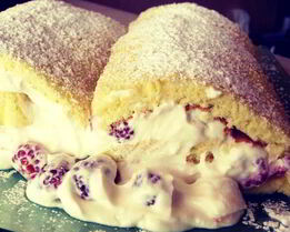 Бисквитный Рулет с Творожной Начинкой