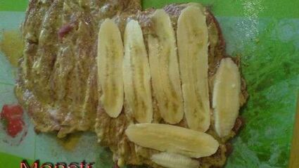 мясной рулет с дижонской горчицей и бананами
