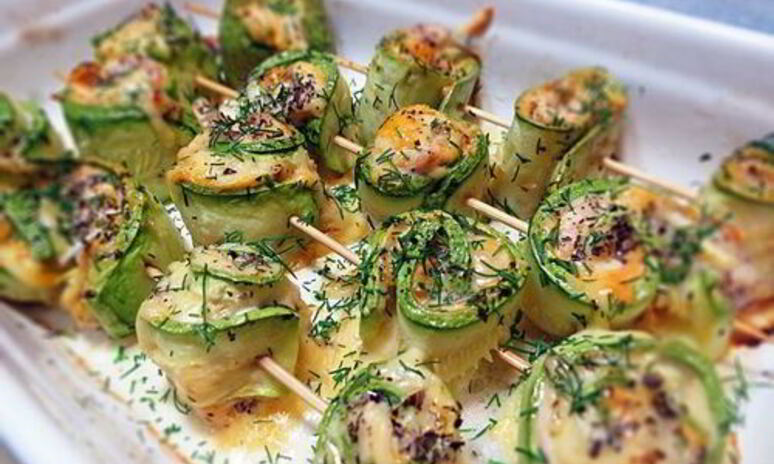 Рецепт нежные рулетики из кабачка с куриным филе