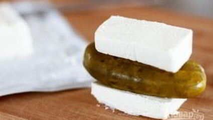 оригинальные рулетики с сыром и огурцом