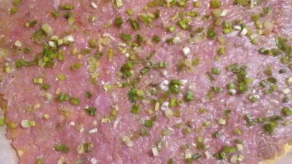 пятнистый куриный рулетик