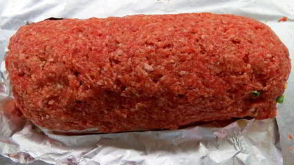 рулет из фарша с яйцом и луком