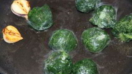 рулет на сковороде