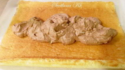 рулет с шоколадным узором