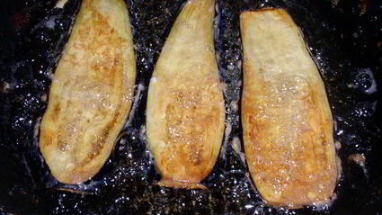 рулетики из баклажанов