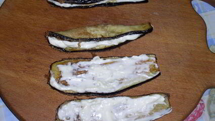 рулетики из баклажанов