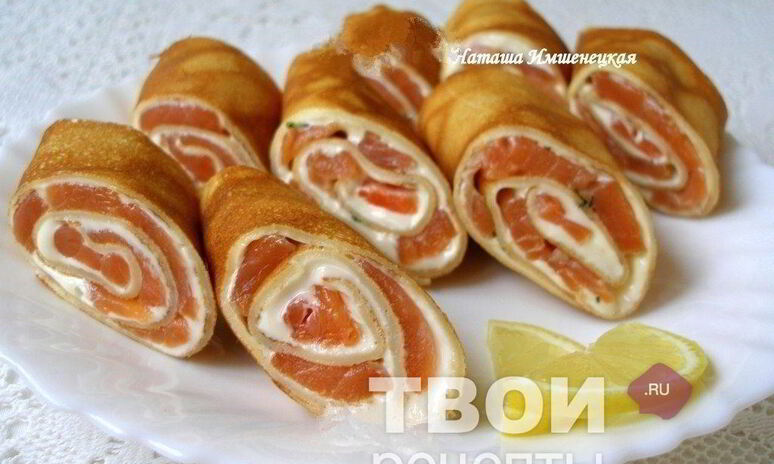 Рецепт рулетики из блинов с лососем