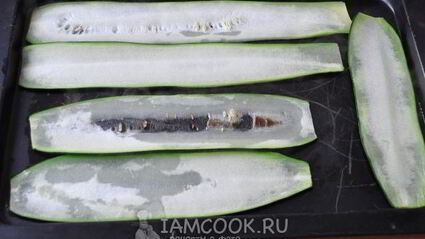 рулетики из кабачка с куриной грудкой в мультиварке