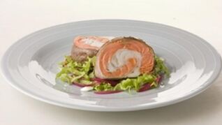 Рулетики из судака и форели