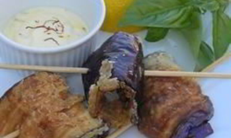 Рецепт рулетики из жареных баклажанов