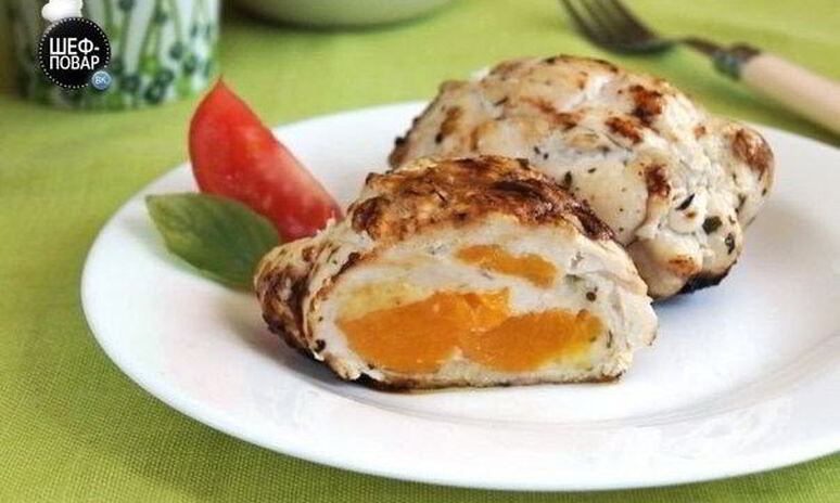 Рецепт рулетики куриные с консервированными персиками