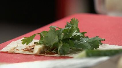 рулетики с сулугуни