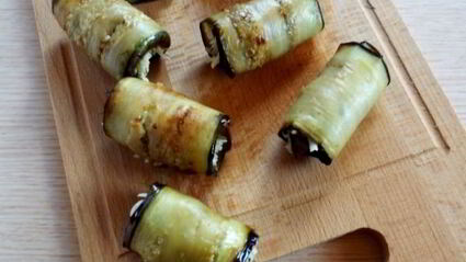 рулеты из баклажанов с сыром и чесноком
