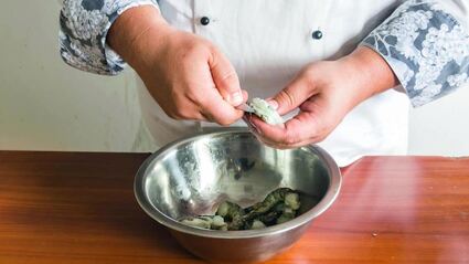 рулеты из сибаса с креветками