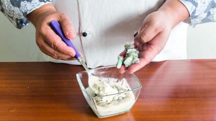 рулеты из сибаса с креветками