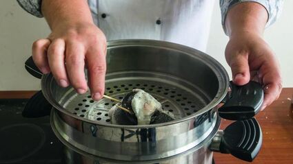 рулеты из сибаса с креветками